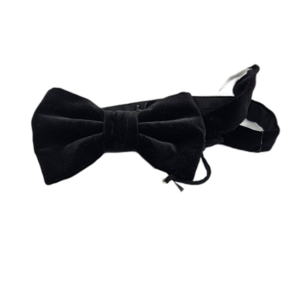 New Banana Republic Velvet Bowtie Adult One Size Adjustable Black Tux